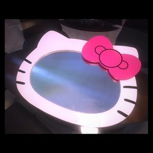 Holle kitty mirror